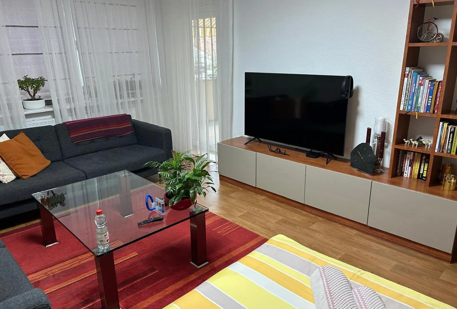 3 Zimmer Wohnung Naehe Messe Hanóver 0*,  Alemania